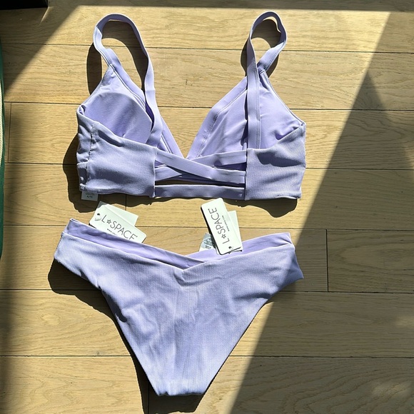 L space bikini - Picture 4 of 7